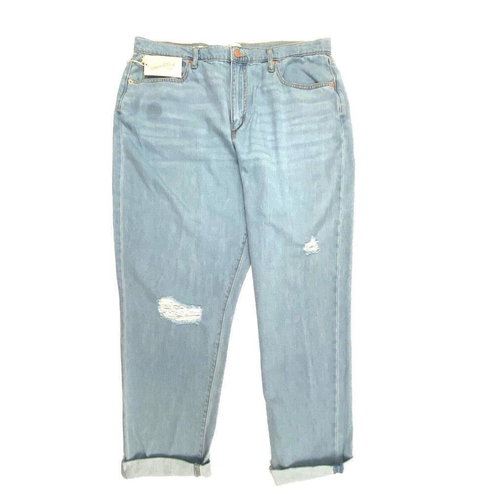 NEW Universal Thread Boyfriend Cuffed Distressed Women's size 14 Blue Denim Jean